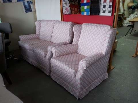 Photo: Tony's Traditional Upholstery mob.0452597080